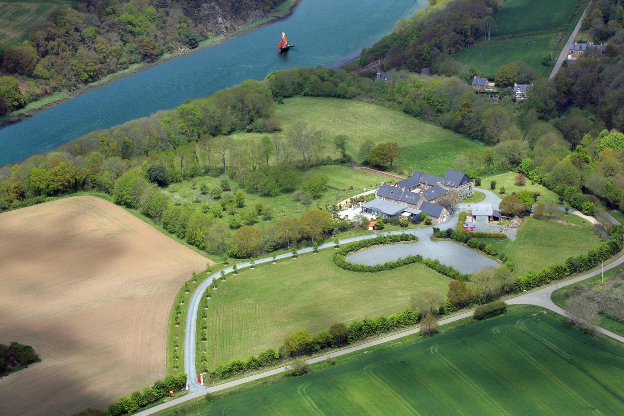 Domaine De Kermodest Hotell Quemper-Guézennec Eksteriør bilde