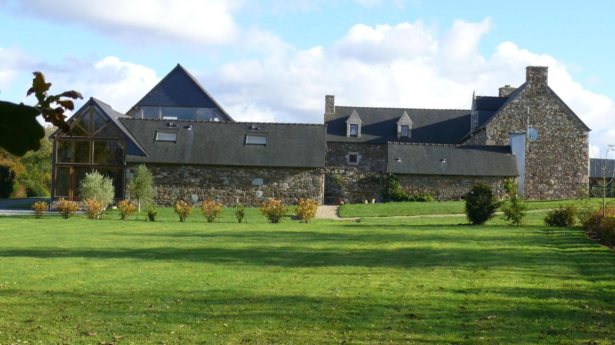Domaine De Kermodest Hotell Quemper-Guézennec Eksteriør bilde